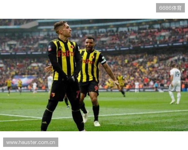 世体：巴萨不想让贝尔纳尔重蹈覆辙；球员团队冬窗会做评估